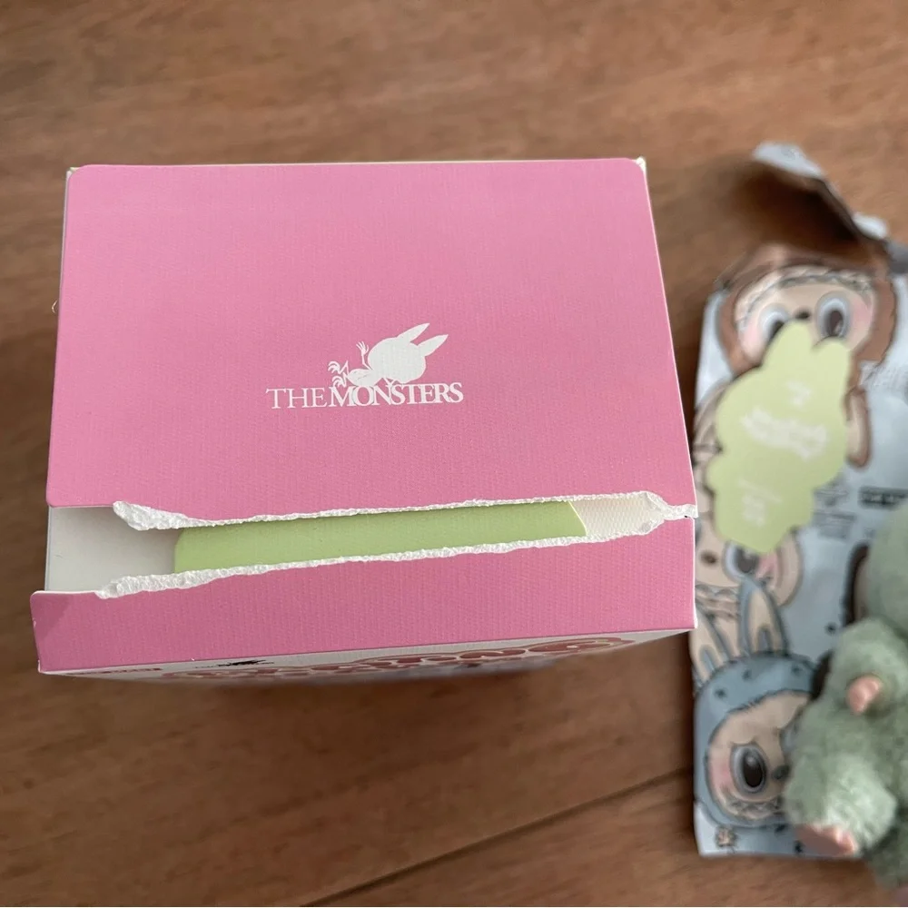 The Monsters Exciting Macaron Series Green Grape - Picture 7 of 7